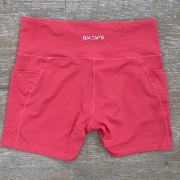 Workout shorts - Picture 2 of 2